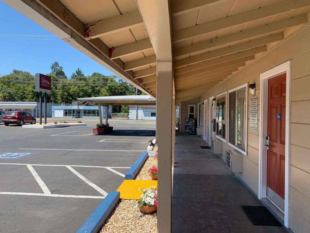 Lark Motel Willits Extérieur photo